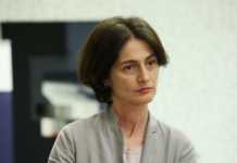 “რა სინქრონულად სამარცხვინოები არიან ეს ჩვენი ხელისუფლება და ეკლესია” – ნინია კაკაბაძე