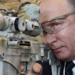 პუტინი-თოფით-იარაღით-ფოტო-epa