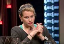 “SOS! ომი გვინდა? რა პრობლემაა? დავიწყოთ +18საყოველთაო მობილიზაცია, გამოვაცხადოთ საგანგებო მდგომარეობა…” – ლალი მოროშკინა