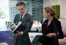 კელი დეგნანმა სიჩუმე მოულოდნელად დაარღვია და თქვა რაზე ისაუბრა ბიძინა ივანიშვილთან საიდუმლო შეხვედრისას – სარწმუნოა თუ არა ელჩის ნათქვამი?