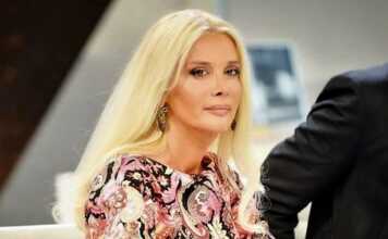 „გუგას აწყობილი…“ – ნინო ნადირაძემ წითელ საცურაო კოსტიუმში გადაღებული ფოტოები გამოაქვეყნა