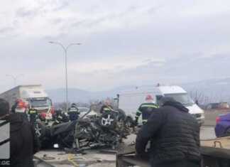 მსხვერპლით დასრულდა ავარია რუისთან – ავტობანზე ერთმანეთს სამი ავტომობილი შეეჯახა