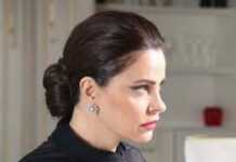 „პირველად 11 წლის ასაკში გავიცანი და მას მერე მისი ნათელი სახე და სიტყვა მუდამ თან დამყვებოდა ლხინში თუ ჭირში..“ – ია ფარულავა