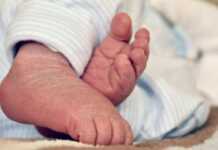 მეშვიდეკლასელმა ბავშვი გააჩინა და ახალშობილი საპირფარეშოში ჩააგდო – შემზარავი შემთხვევა იმერეთში