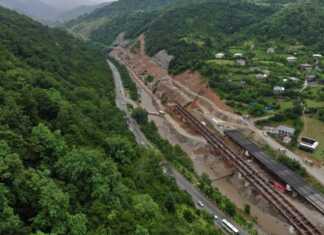 რიკოთზე მიწა ჩამოწვა! – უღელტეხილი ისევ ჩაკეტეს!