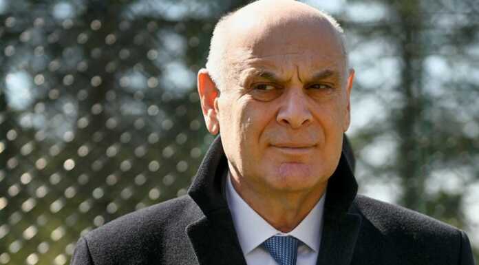 ვინ არის აფხაზეთის 60 წლის ე.წ. პრეზიდენტის 22 წლის საყვარელი ქალი?