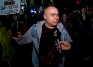 ლაზარეს მამა ხელისუფლებას ასრულებს