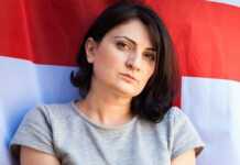 „მოასხდებიან ნათხოვარ თუ საკუთარ ძვირადღირებულ მანქანებს და მიდის გრიალი, თავისი “გონშიკი” ბიჭობით და ლუქში ამომძვრალი გოგოობით“ – სკოლის ბანკეტზე ჩანს რა ვერ ვასწავლეთ ბავშვებს