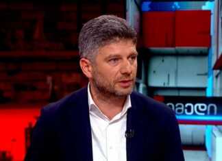 დაჩი ცაგურია რადიკალებზე: ოთხ შვილს ვზრდით, პატარა ბავშვებს მიგინებენ იმის გამო, რომ აქციაზე ჩემი აზრი ვთქვი. ხელისუფლებაში რომ იყვნენ, შვილებთან ერთად დამხვრეტდნენ