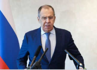 “ანგლოსაქსები და მათი მოკავშირეები იცავენ ნაცისტებს კიევში. ყველას, ვისაც დასავლეთი სთხოვს, მიიღოს „ზელენსკის ფორმულა“, უნდა ესმოდეს, რომ რუკაზე არის მილიონობით რუსის ბედი, რომელთა განადგურებას კიევი აპირებს” – ლავროვი