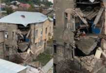 VIDEO: რა ხდება სანზონაში, სადაც კორპუსის ნაწილი ჩამოინგრა